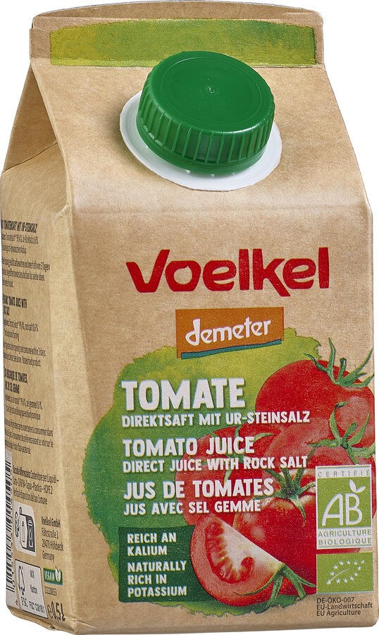 Voelkel Tomatensaft - 100% Direktsaft, 0,5 ltr Stü - Reich an Kalium Sonnenverwöhnte Demeter-Tomaten aus samenfestem Saatgut, verfeinert mit einer Prise Salz – mehr braucht es nicht für ein köstlich-natürliches Geschmackserlebnis. Reich an Kalium ist unser Tomatensaft ein wertvoller Begleiter für Ihren Tag. Pur und auch zum Kochen ein Genuss.