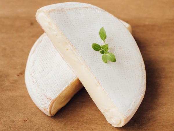 Französische Käsespezialitäten Brie de Saone, ca. 180 gr Stück