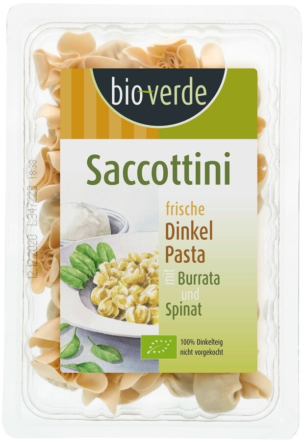 Erlebe eine neue Dimension der Pasta-Küche mit bio-verde Dinkel Saccottini. Diese frischen Nudelsäckchen, gefüllt mit Burrata und Spinat, verzaubern durch ihren einzigartigen, leicht nussigen Dinkelgeschmack. Perfekt für Liebhaber feiner Pasta, die nach einer geschmackvollen und gleichzeitig hochwertigen Mahlzeit suchen. Ob als Highlight eines gemütlichen Abendessens oder als besonderer Genuss für zwischendurch – diese Dinkel Saccottini setzen neue Maßstäbe in deiner Küche.